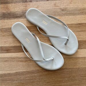 TKEES Women's Cream Slim-Strap Flip Flop Sandals